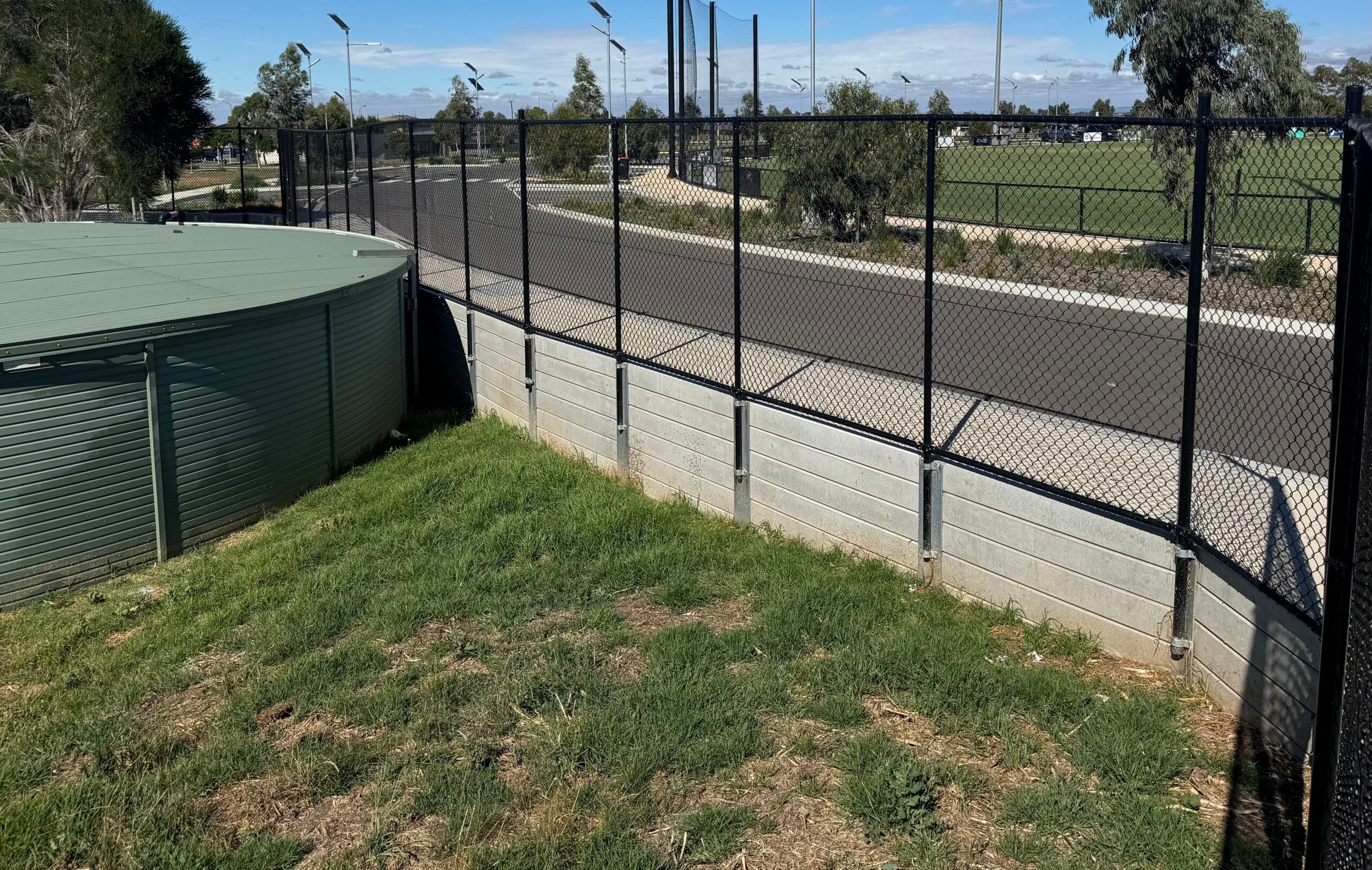 Civil-retaining-walls-diggers-rest - Outwest Retaining Walls Commercial retaining wall Melbourne West